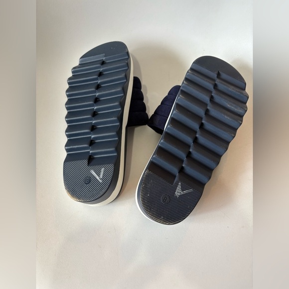 Seven7 navy white chunky slide sandals size 8 puffy strap - Picture 8 of 10